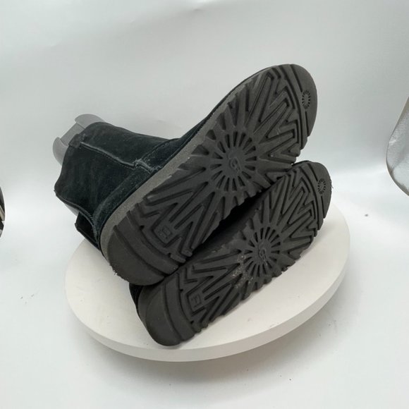 Ugg Gently preowned Women's Suede Black BOOTS SIZE 7 - Picture 6 of 8